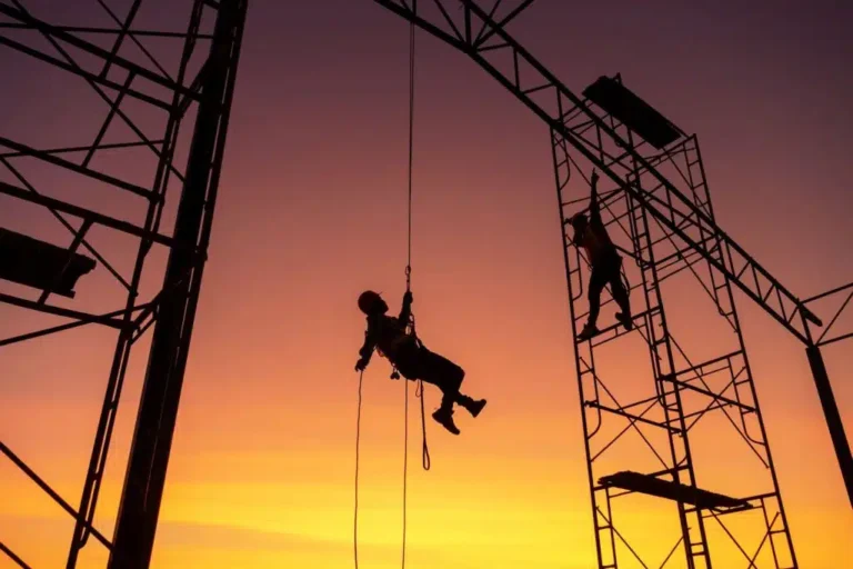 Travaux en hauteur : Expertise et solutions adaptées – Azur Rope Access photo