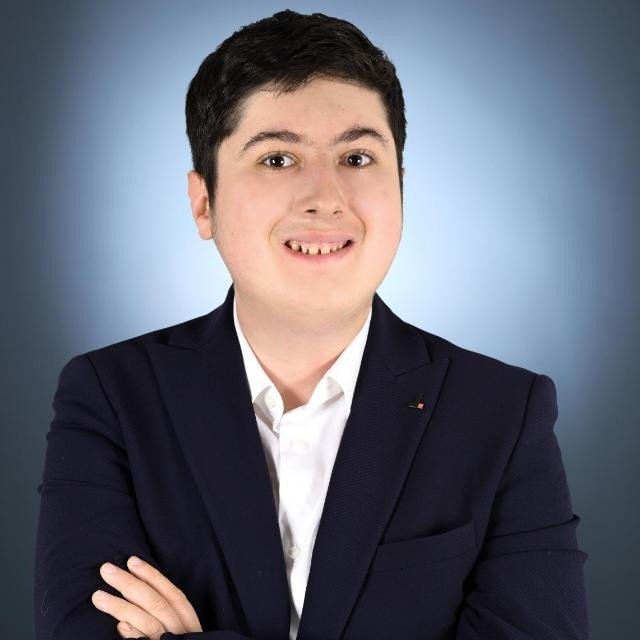 Arda Mamigon | Çocuk Gelişimcisi, Çocuk Bakıcısı ve Oyun Abisi