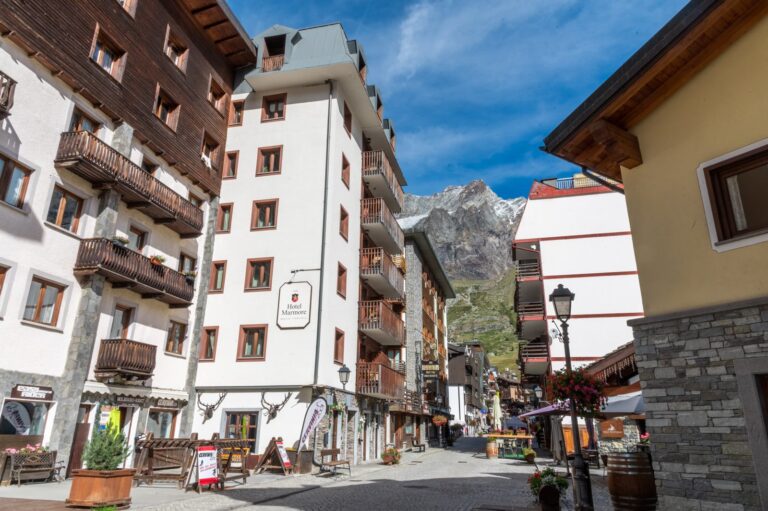 Hotel Compagnoni | 3-star sking and hiking hotel in Cervinia