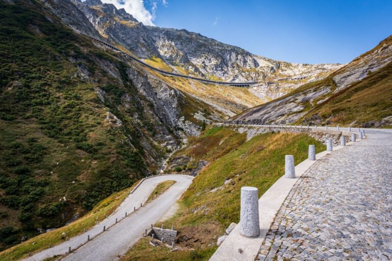 PASS Roads — Les plus belles routes de montagne d’Europe