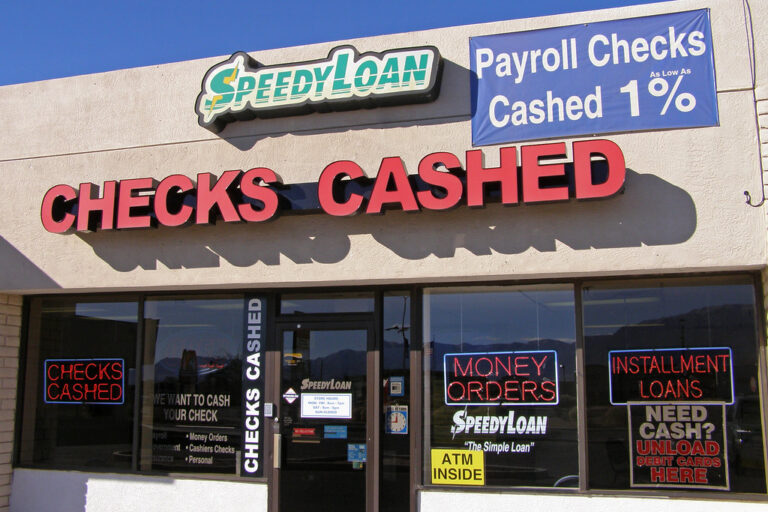 Retail & E-commerce