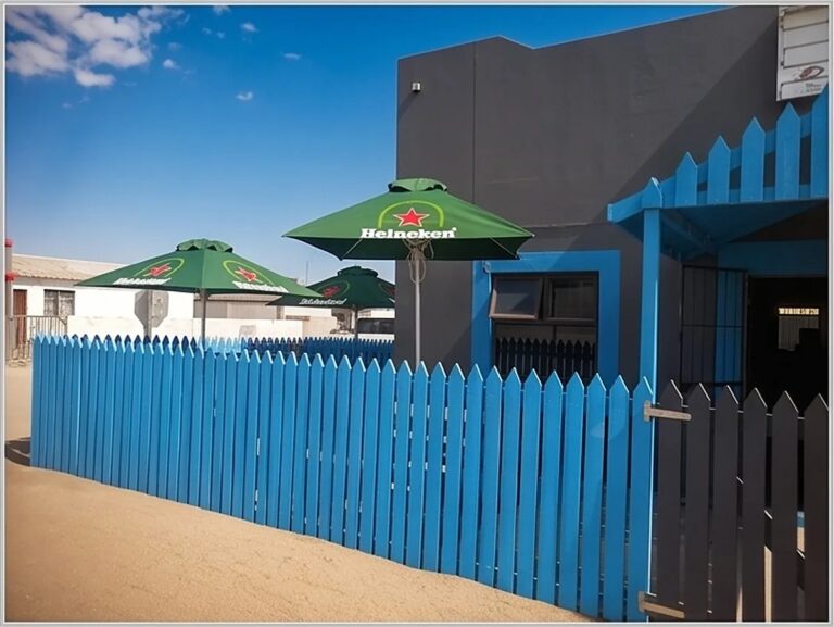 C4 Restaurant & Bar