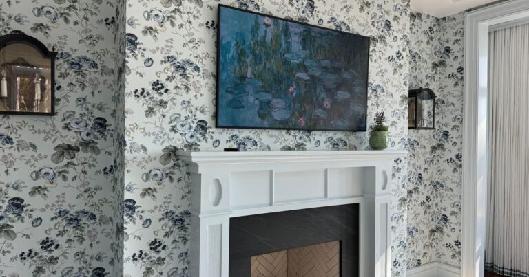 Cherrywood Wallpaper Hanger