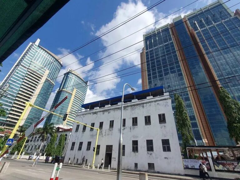 Dar Day Tours