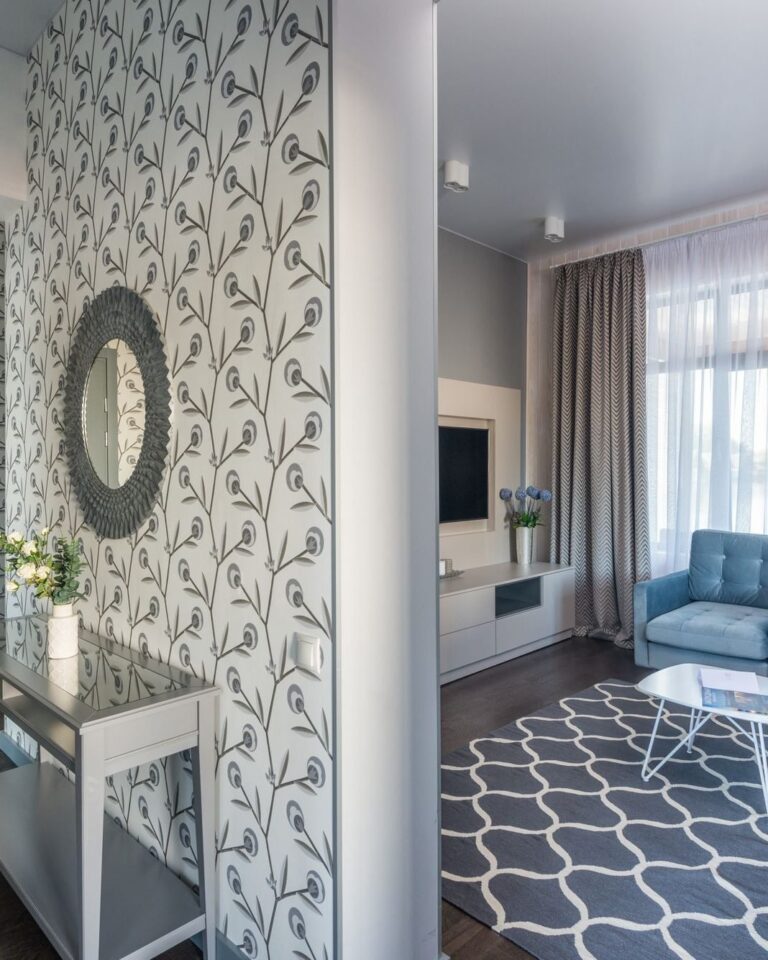 Lancaster SC Wallpaper Hanging