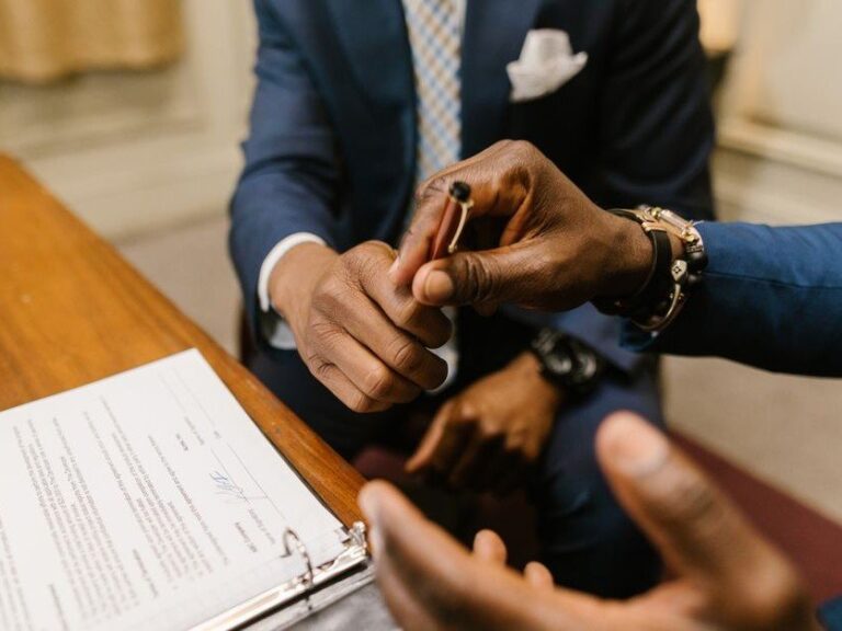 Legendary Dynamic Notary