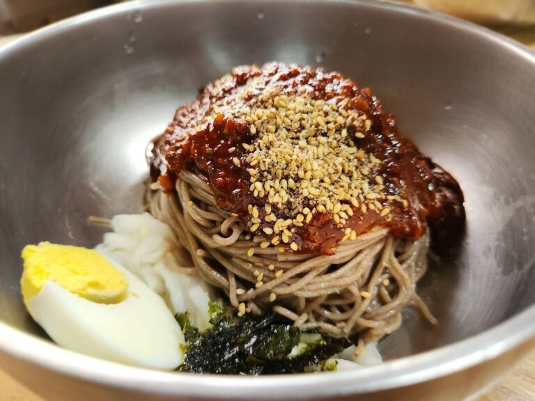 Silbi Makguksu (실비막국수)