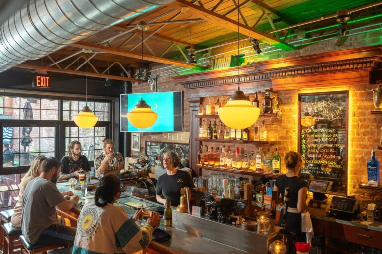 Sutton’s Bar