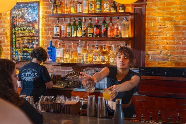 Sutton’s Bar