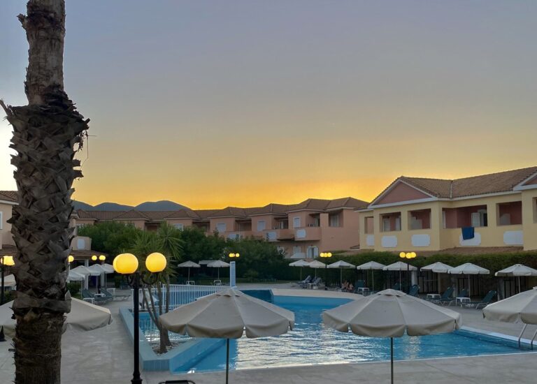 Zefyros Village Resort